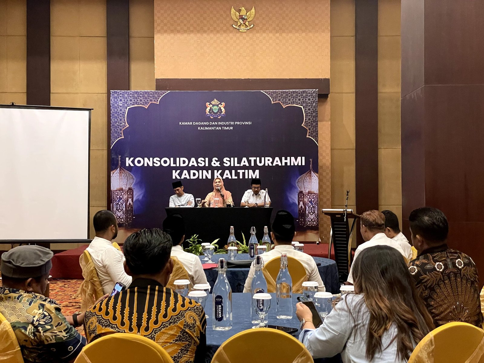 Konsolidasi Kadin Kaltim, Donna Ajak Para Pengusaha Dukung Program Pemerintah