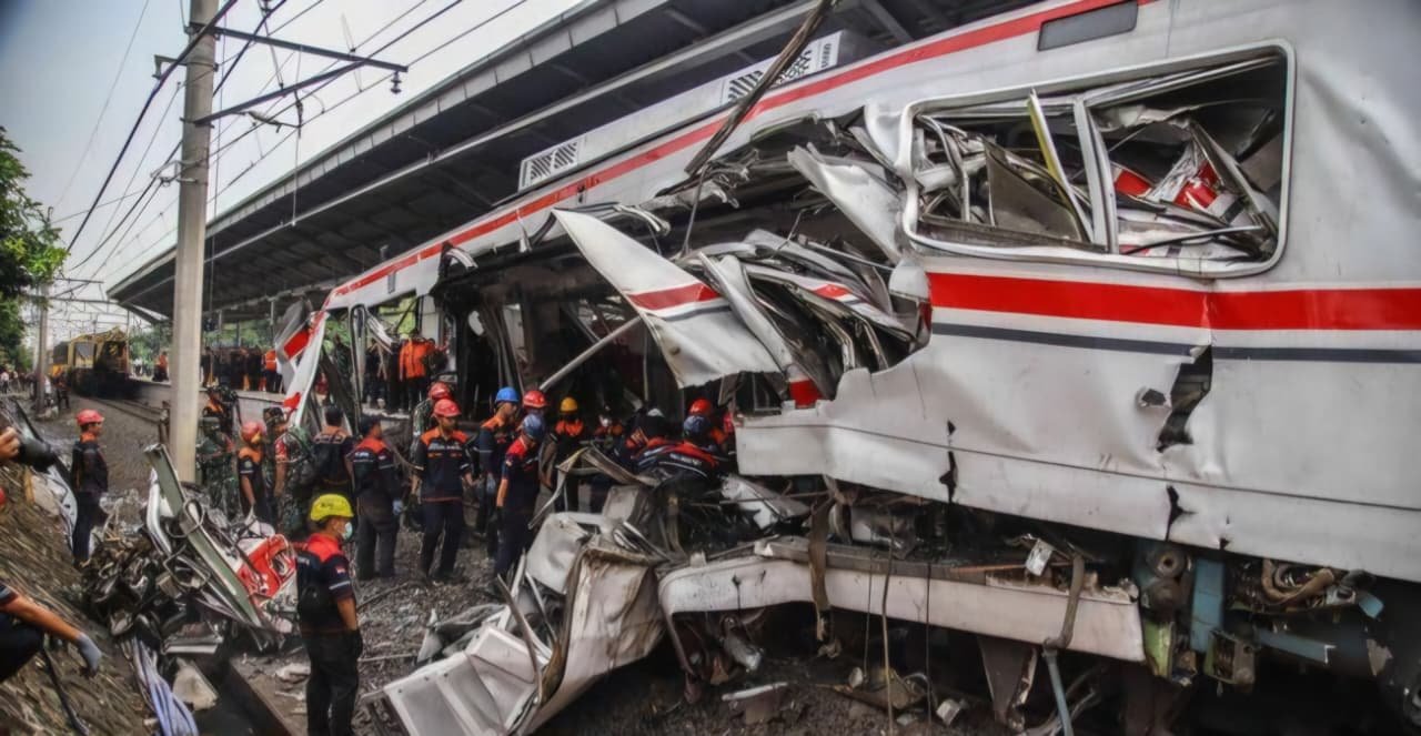 Angka Korban Bertambah, 16 Orang Tewas dalam Kecelakaan Maut di Stasiun Bekasi Timur