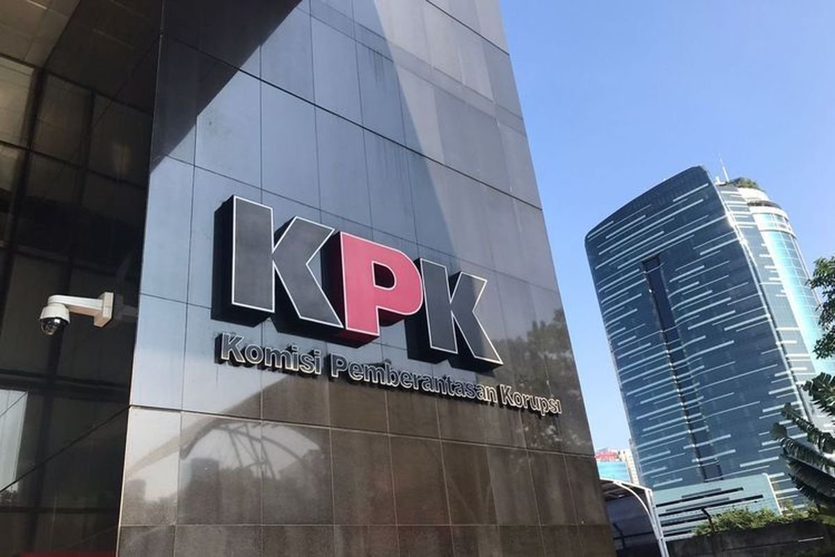 Pemeriksaan Suami Eks Bupati Fadia Arafiq, KPK Kejar Fakta Penting