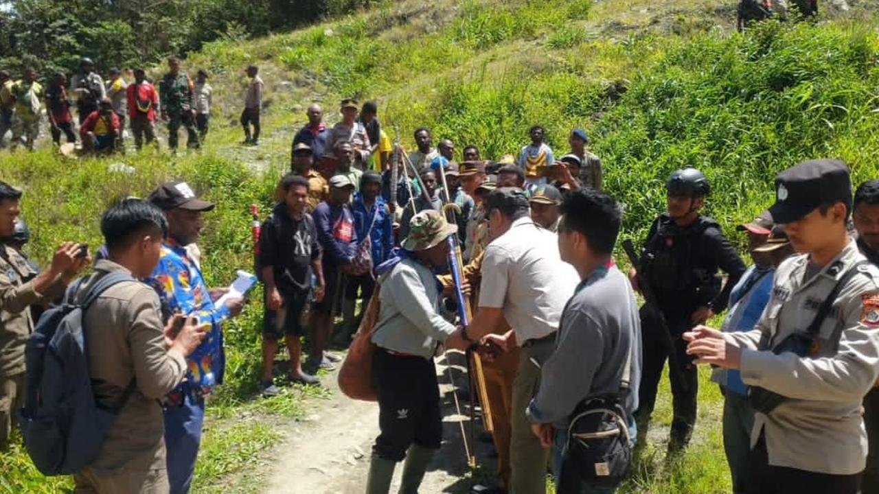 Menteri HAM Ungkap 15 Warga Sipil Meninggal dalam Kontak Senjata Aparat dan TNPPB di Papua