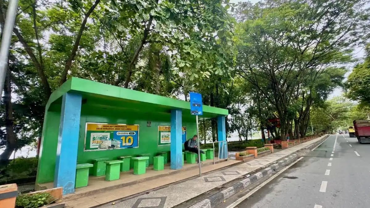 Penyalahgunaan Halte Disorot, Deni Hakim Minta Tindakan Tegas