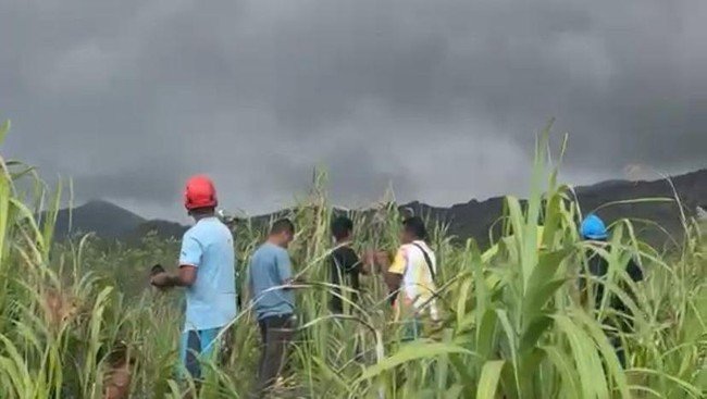 Dua Warga Asing Belum Ditemukan Pasca Erupsi Gunung Dukono, BNPB Lakukan Pencarian