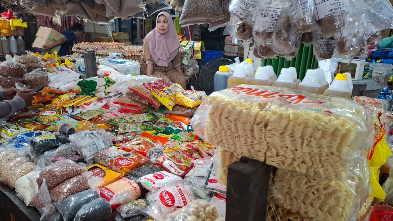 Harga Bawang Merah dan Ayam Potong di Pasar Segiri Alami Lonjakan Signifikan