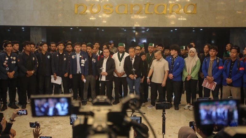DPR Janji Tindak Lanjuti Kelangkaan BBM, Efisiensi MBG, dan Status 16 Mahasiswa Trisakti.