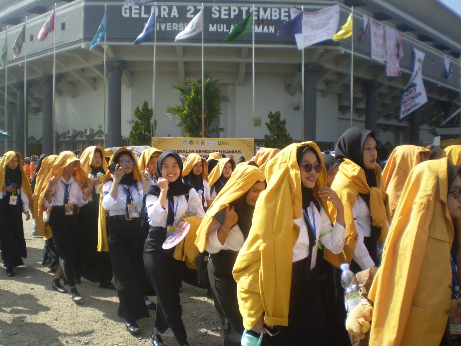 BEM Hukum Unmul Kritik Pelaksanaan PKKMB 2026, Ribuan Maba Dijemur di Bawah Terik Matahari