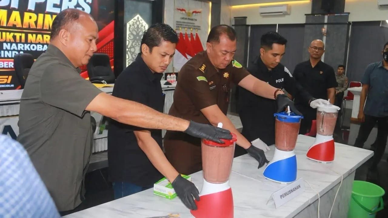 Polresta Samarinda Musnahkan 1,8 Kg Sabu dan 1.022 Butir Ekstasi